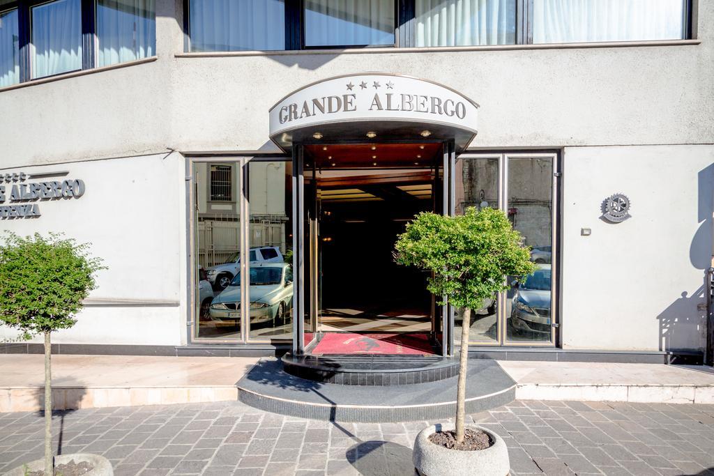 Grande Albergo Potenza Bagian luar foto