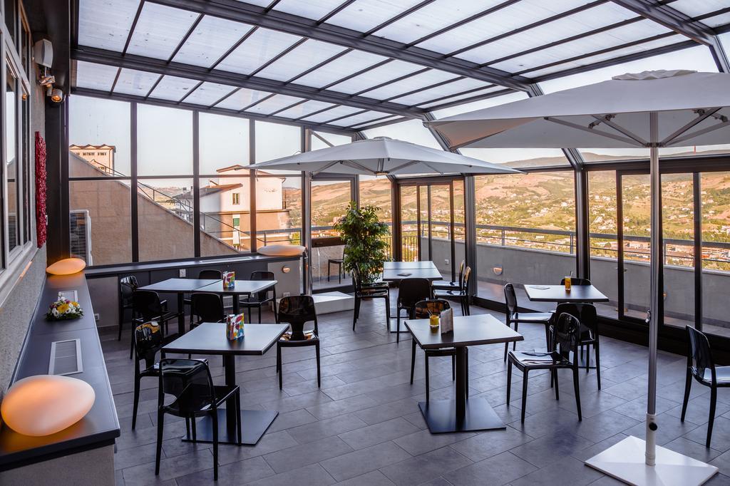 Grande Albergo Potenza Bagian luar foto
