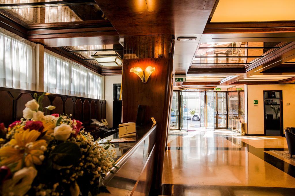 Grande Albergo Potenza Bagian luar foto