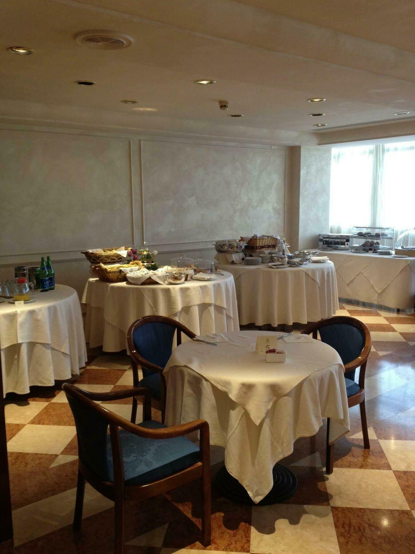 Grande Albergo Potenza Bagian luar foto